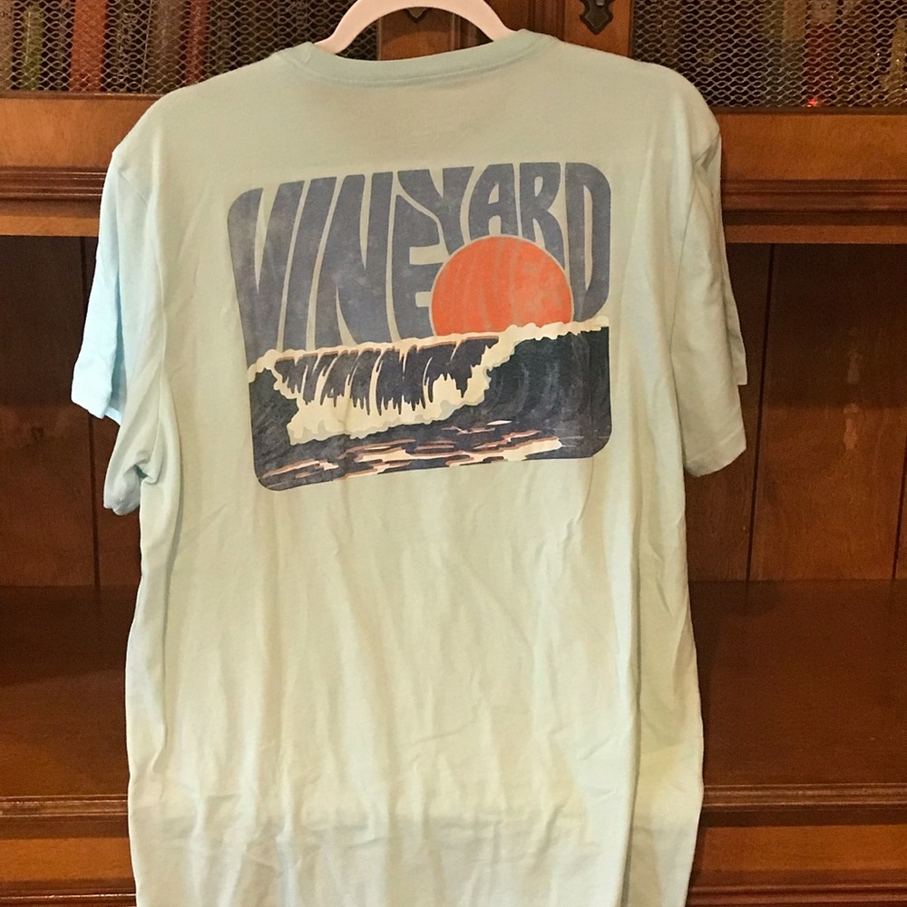 VV tee shirt